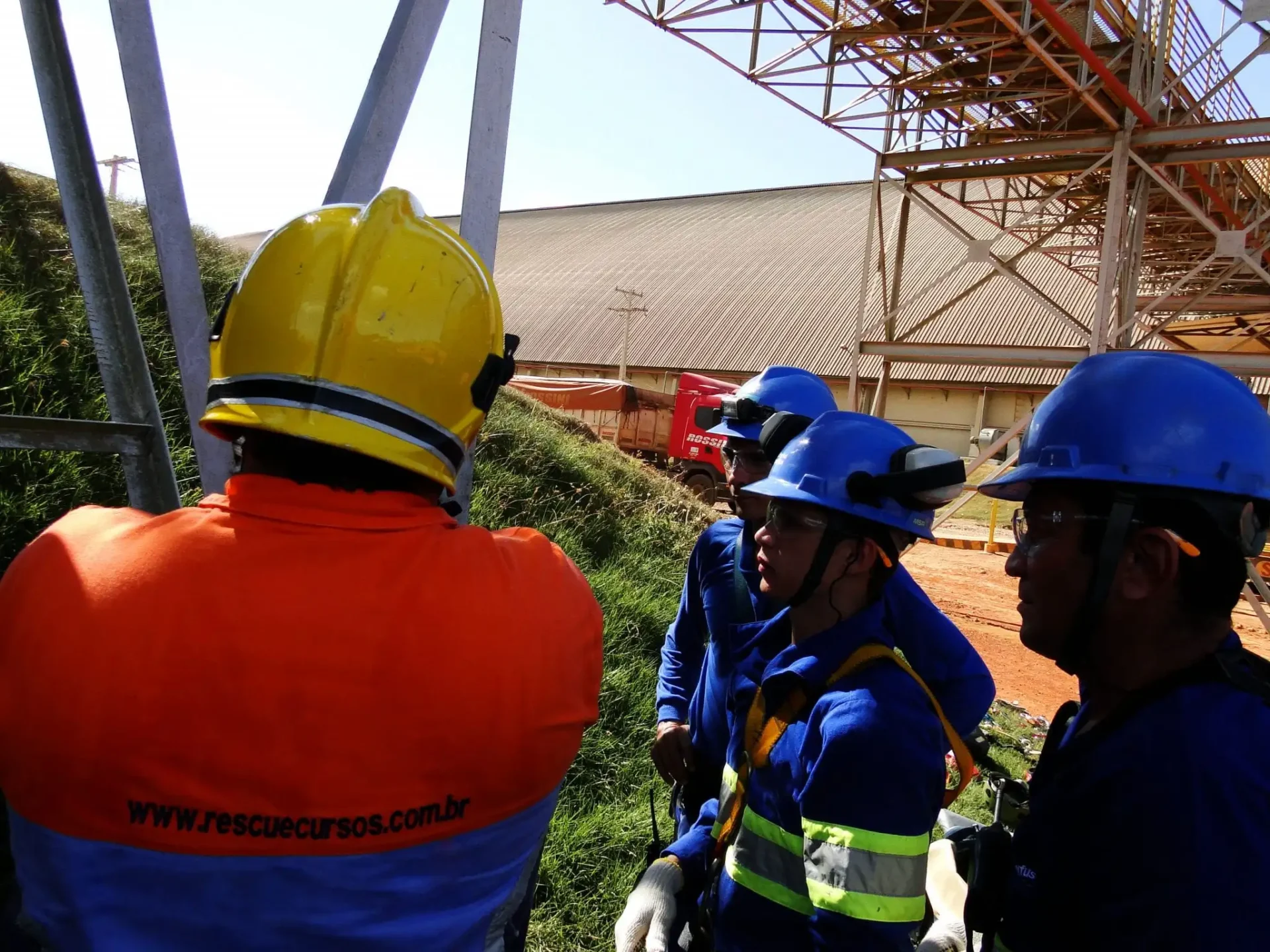 1809 - Treinamento Admissional para Trabalho em Construção Civil