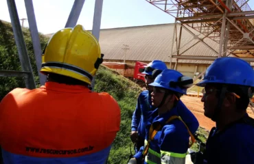 1809 – Treinamento Admissional para Trabalho em Construção Civil 1809 - Treinamento Admissional para Trabalho em Construção Civil