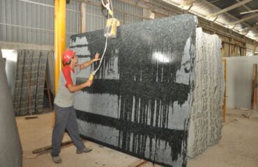 1103 – Capacitação para Movimentação, Armazenagem e Manuseio de Chapas de Rochas Ornamentais – Capacitação de Reciclagem trienal 1103 - Capacitação para Movimentação, Armazenagem e Manuseio de Chapas de Rochas Ornamentais – Capacitação de Reciclagem trienal