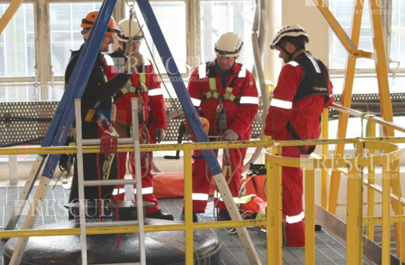 Treinamento Inicial em Espaços Confinados – Supervisores de Entrada em Inglês