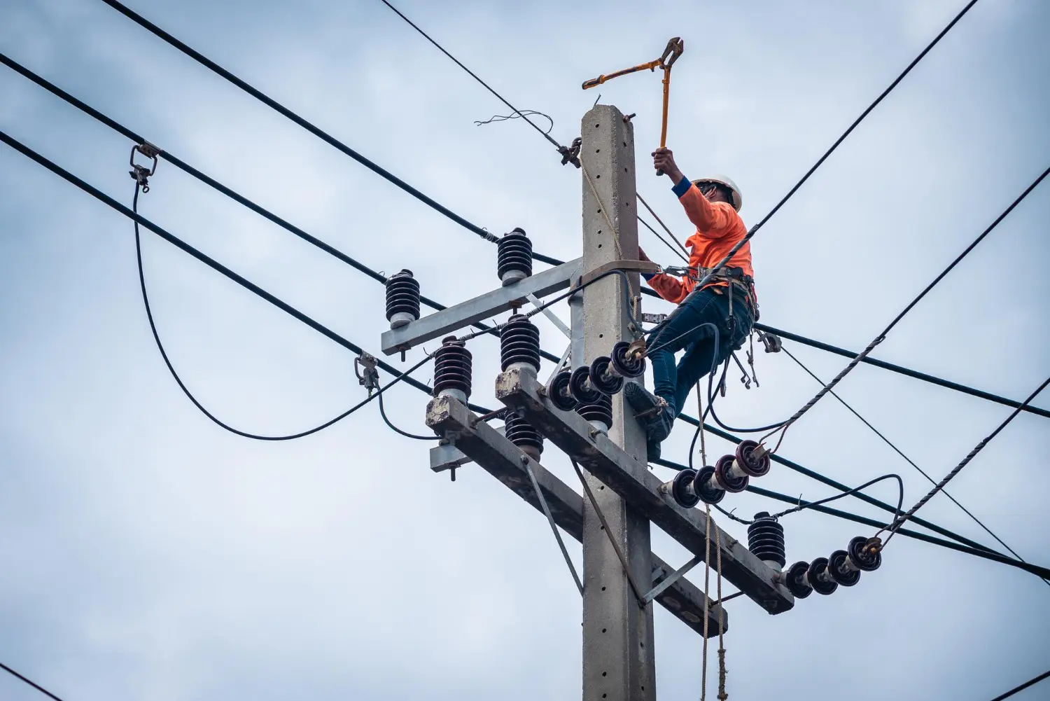 Curso NR 10 SEP em Hindi