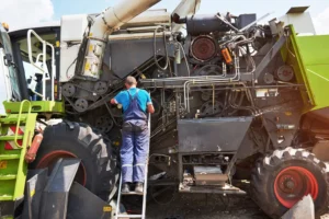 CURSO DE MANUTENÇÃO PREVENTIVA DE MÁQUINAS AGRÍCOLAS