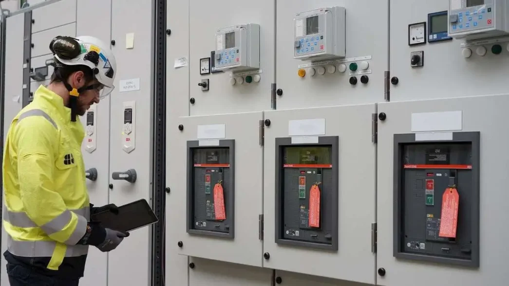 Curso de Aprimoramento sobre a Aplicação da Norma pra Instrutor NR-10 SEP - Sistemas Elétricos de Potências e suas Proximidades