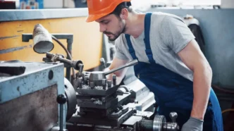 Curso de Torneiro Mecânico