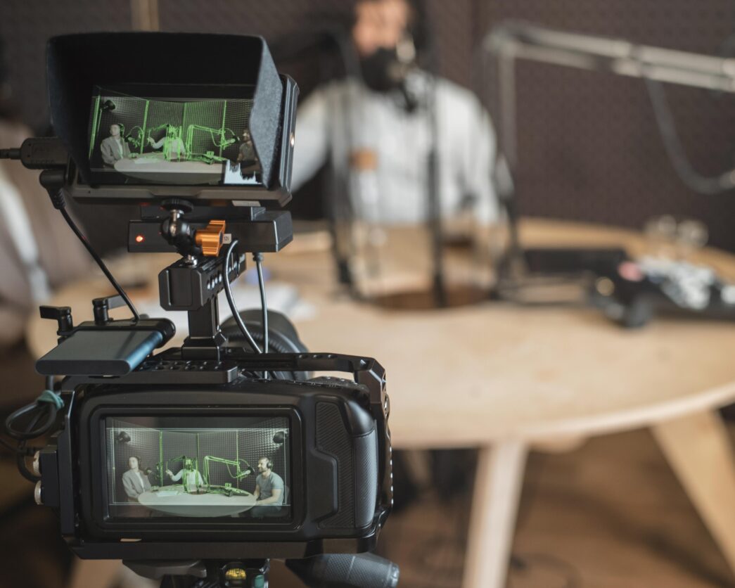 Transmissão ao vivo com múltiplos participantes em estúdio - Curso Transmissão Ao Vivo