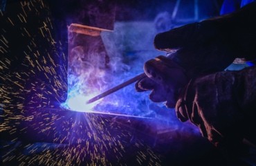 Curso Solda para Sistemas de Refrigeração O intuito do Curso Capacitação Segurança na Operação de Solda para Sistemas de Refrigeração é capacitar os participantes para a realização de atividades ocupacionais de solda em sistemas de refrigeração, uma vez que estes sistemas exigem um nível elevado de qualidade nas juntas soldadas para evitar vazamentos ou possíveis irregularidades do sistema.