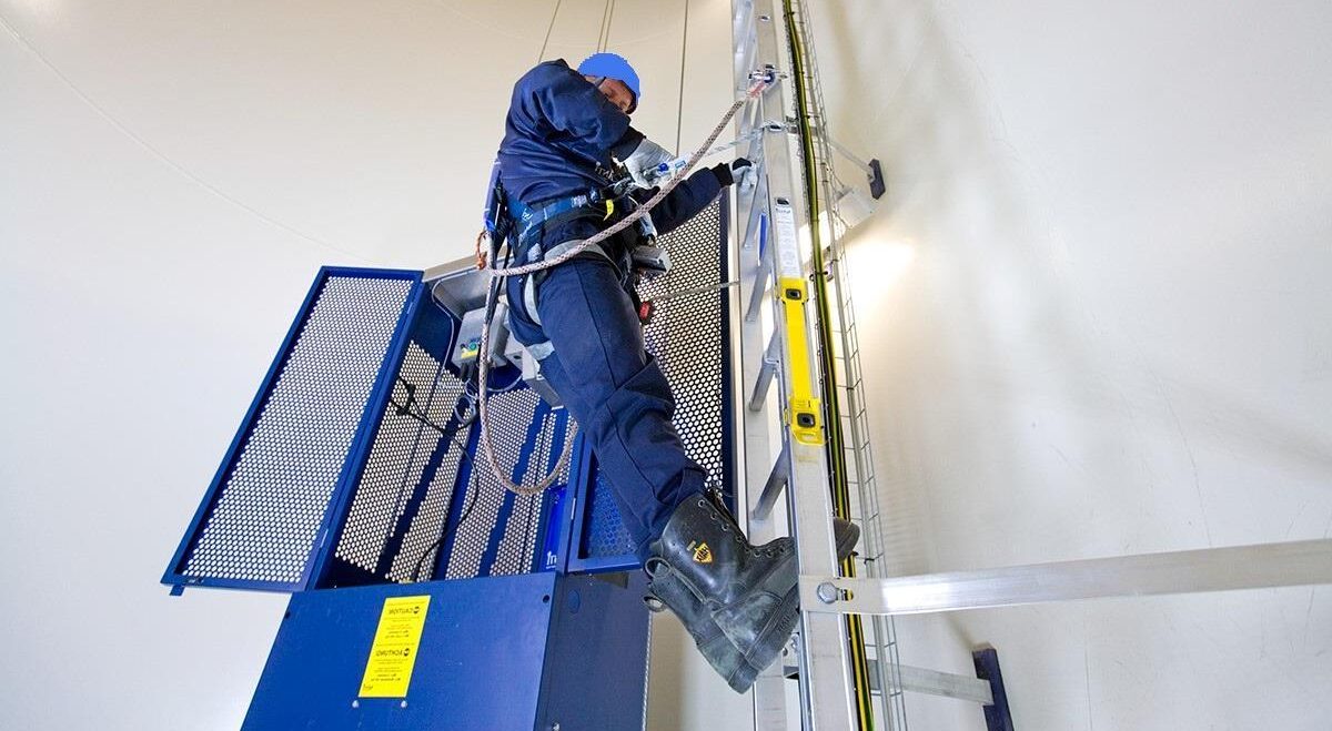Curso Elevador Torre Eólica