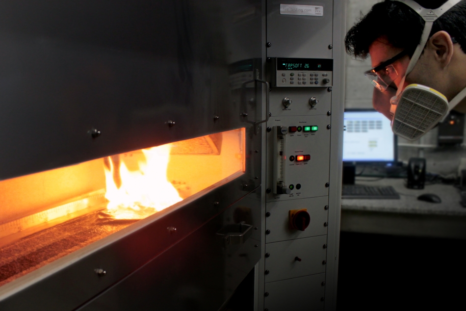 Ensaios Resistência ao Fogo NBR 10636