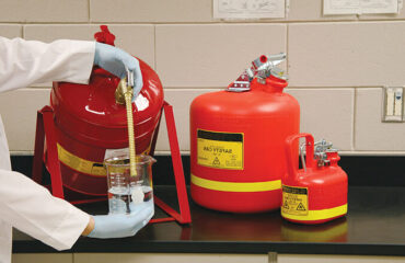 Estudo de Compatibilidade Química Estudo de Compatibilidade Química