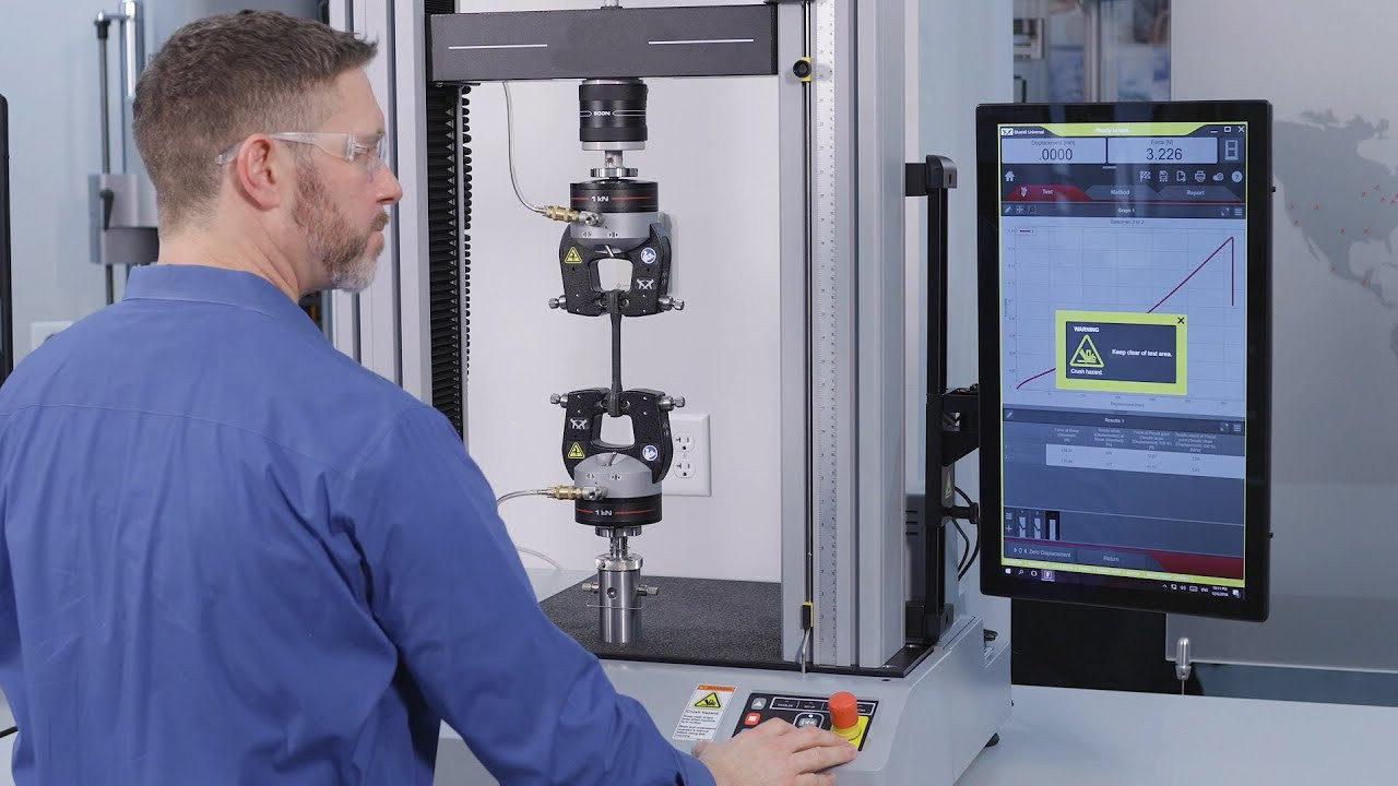 Laudo Máquina Universal Ensaio