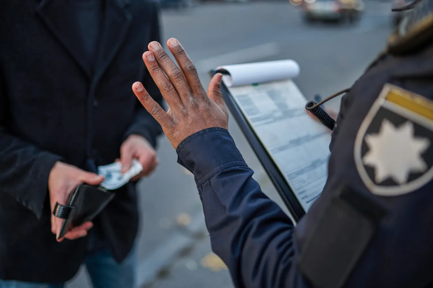 Autuação em campo – controle e responsabilização imediata.
