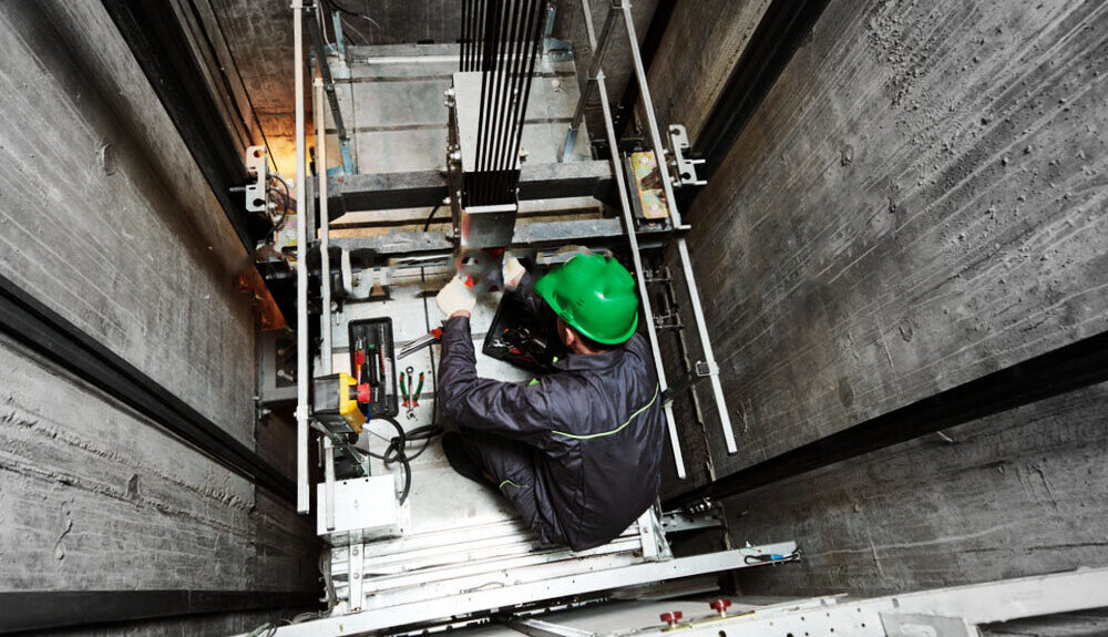 Curso Manutenção de Elevadores em Inglês