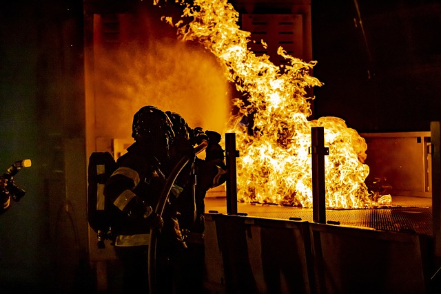Avaliação técnica em segurança contra incêndios em edifícios - Segurança Contra Incêndio Predial Avaliação técnica em segurança contra incêndios em edifícios - Segurança Contra Incêndio Predial