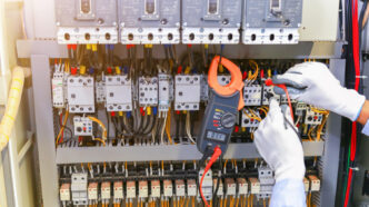 Ajuste técnico em Painel elétrico. - Consultoria para Adequação à NR 10
