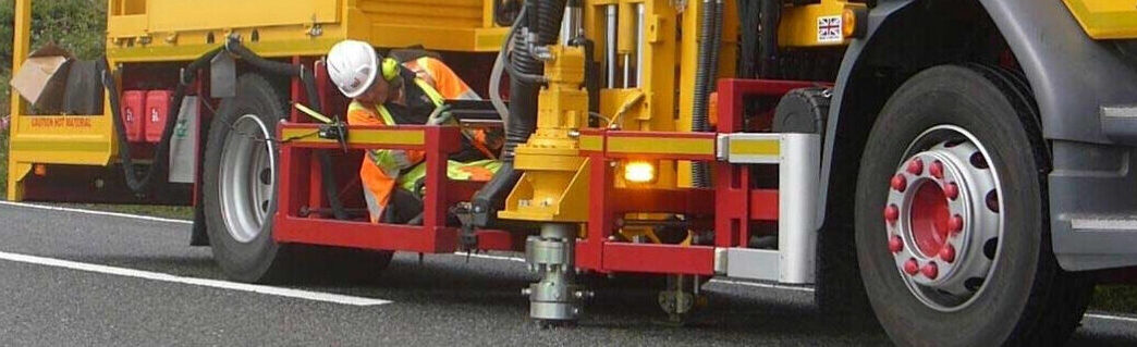 Caminhão de Pintura e Sinalização Viária