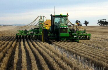 3105 – Treinamento em Operação de Máquinas e Implementos Agrícolas No Meio Rural 3105 – Treinamento em Operação de Máquinas e Implementos Agrícolas No Meio Rural