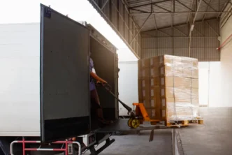 Curso Amarração, Movimentação e Manuseio de Cargas.