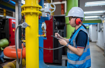 Estágio na Operação de Vasos de Pressão em Inglês Estágio na Operação de Vasos de Pressão em Inglês