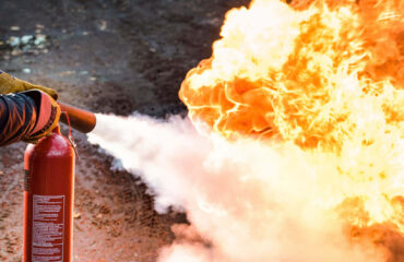 NFPA 10: Extintores de Incêndio Portáteis NFPA 10: Extintores de Incêndio Portáteis