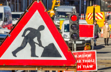 Curso Bloqueio e Sinalização de Obras – NR 26 Básico Curso Bloqueio e Sinalização de Obras – NR 26 Básico