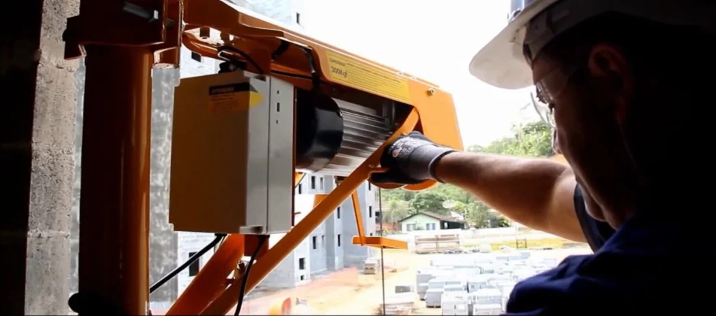 Curso Operador de Guincho de Coluna