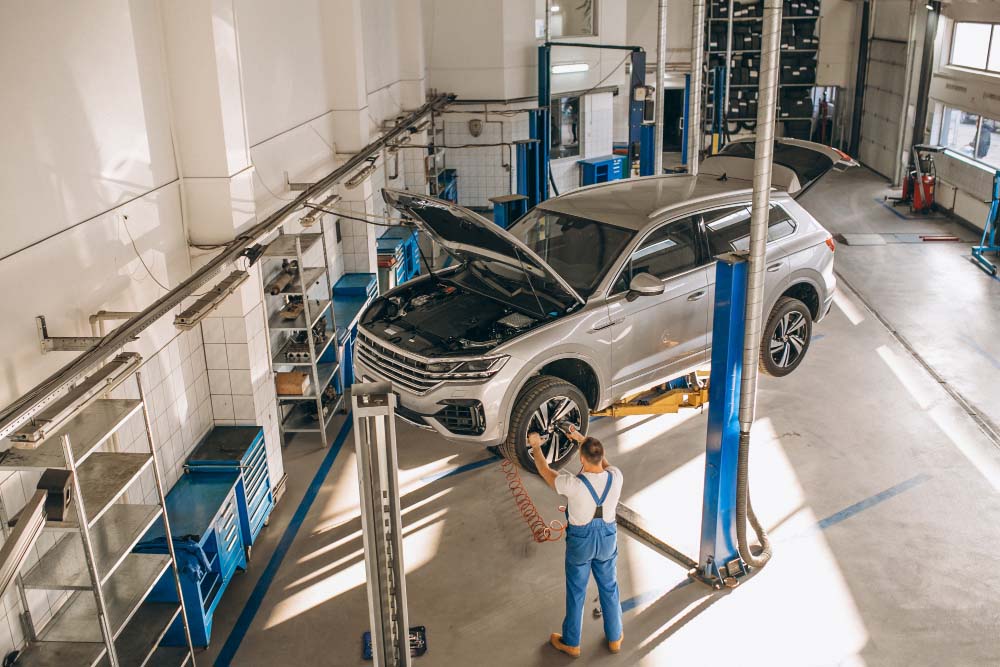 Inspeções detalhadas para assegurar a integridade estrutural e o desempenho seguro de elevadores para veículos - Laudo Elevador Automotivo