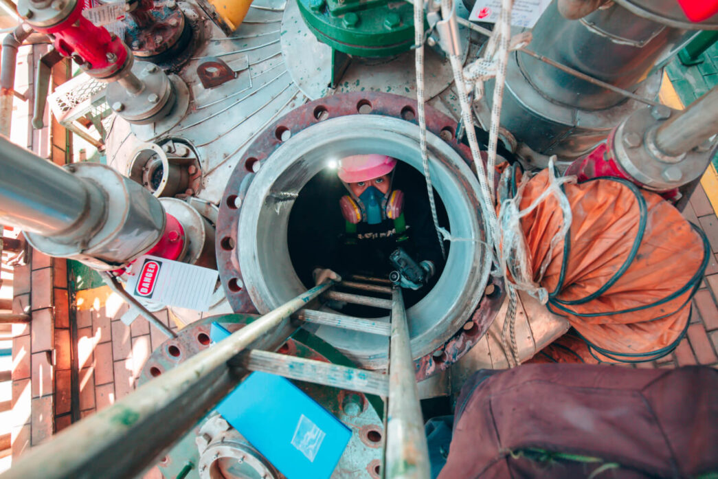 Curso NR 33 em Alemão