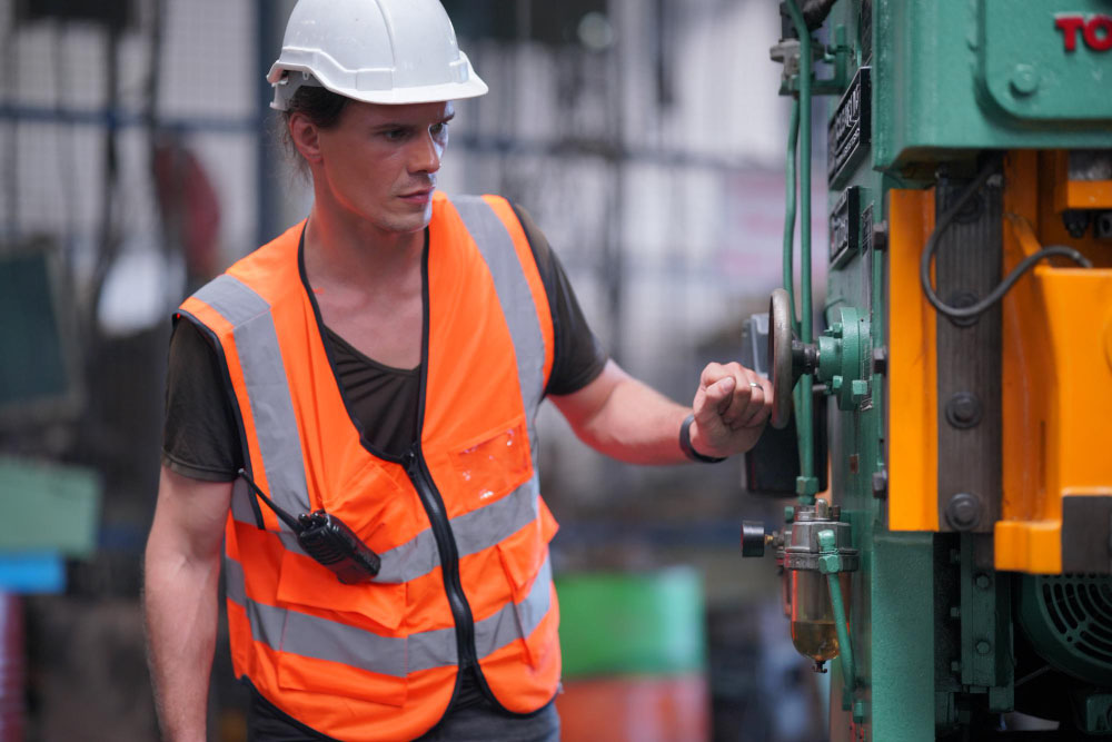 Laudo de Segurança NR-12 para Equipamentos Industriais: inspeções técnicas que certificam a conformidade com a NR-12, promovendo ambientes de trabalho seguros e em conformidade com a legislação - Laudo Técnico para Máquinas e Equipamentos Laudo de Segurança NR-12 para Equipamentos Industriais: inspeções técnicas que certificam a conformidade com a NR-12, promovendo ambientes de trabalho seguros e em conformidade com a legislação - Laudo Técnico para Máquinas e Equipamentos