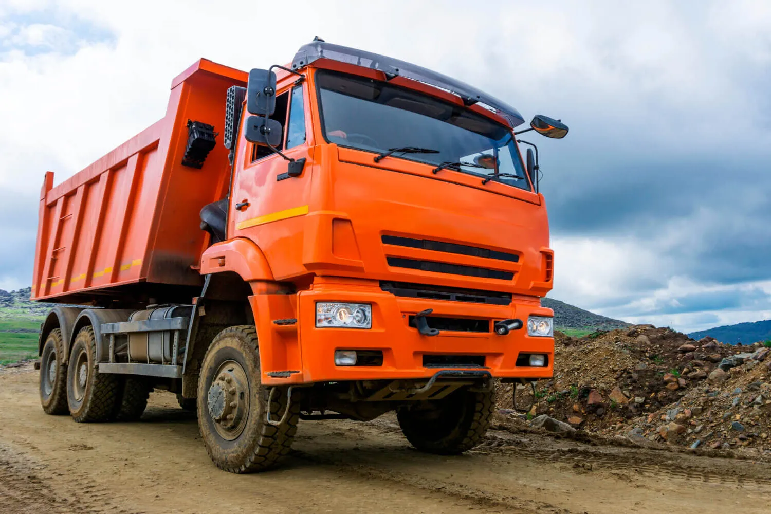 Curso Operador Caminhão Traçado (Basculante)