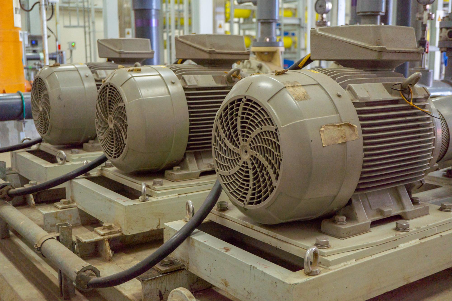 Distribuição de bombas de água no projeto da usina. - Teste Desempenho de Bomba