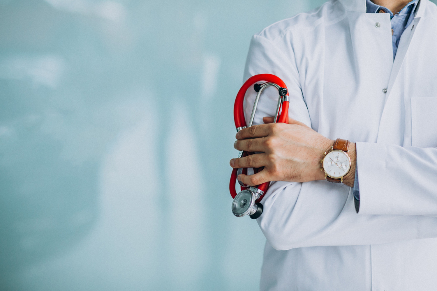  Responsabilidade médica no PCMSO: Cada decisão clínica, exame e atestado emitido fortalece a prevenção de doenças ocupacionais e assegura respaldo legal ao empregador.