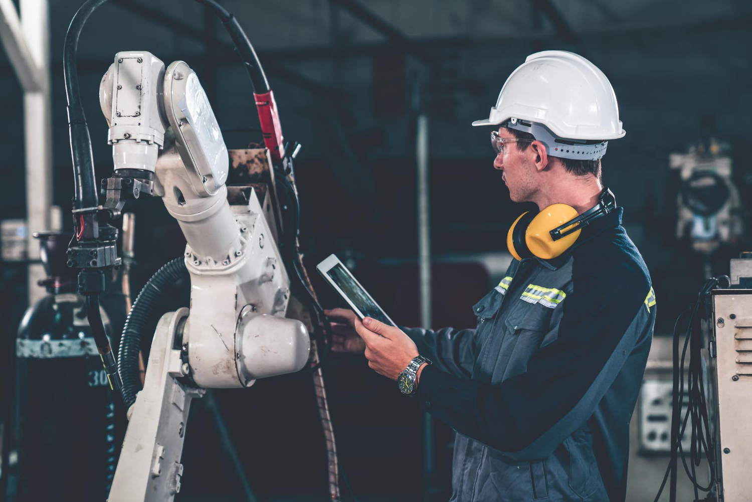 Avaliando a segurança e desempenho de máquinas industriais. Elaboração de Relatório Técnico Pericial detalhado e emissão de ART, garantindo conformidade normativa e operacional - Laudo Pericial Equipamento