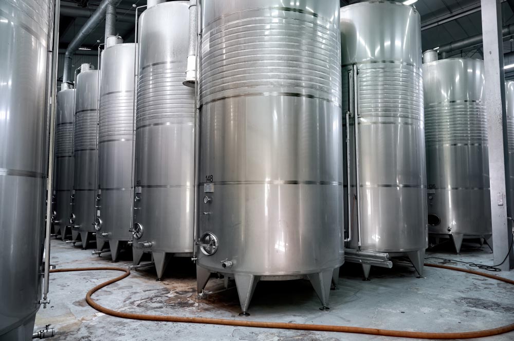 Laudo Técnico de Tanque de Aço Carbono: análise técnica para garantir o desempenho seguro e a proteção contra corrosão em tanques industriais - Laudo Tanque Aço Carbono Laudo Técnico de Tanque de Aço Carbono: análise técnica para garantir o desempenho seguro e a proteção contra corrosão em tanques industriais - Laudo Tanque Aço Carbono