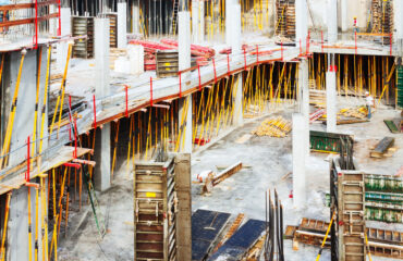 Ensaios Elementos Fundação Vista de uma obra em fase de fundações