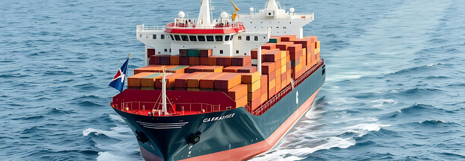 Navio de carga está viajando pelo oceano. - Curso NORMAN-01/DPC Marinha