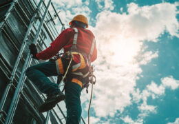 Curso NR 35 – Trabalho em Altura em conformidade com as normas. - Curso NR 35 – Nível Trabalhador