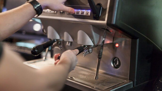 Curso de Manutenção de Máquina de Café: aprenda a diagnosticar, reparar e realizar manutenções preventivas em máquinas expresso e de cápsula com segurança e eficiência.