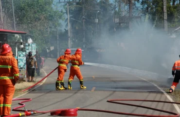 Plano de Emergência e Evacuação Contra Incêndios e Sinistros Plano de Emergência e Evacuação Contra Incêndios e Sinistros