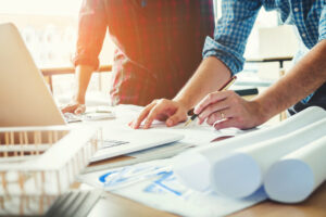 Curso NBR 17185 : Equipes que compartilham conhecimento de forma estruturada reduzem retrabalhos, melhoram comunicação interna e aumentam controle sobre os projetos e processos corporativos.