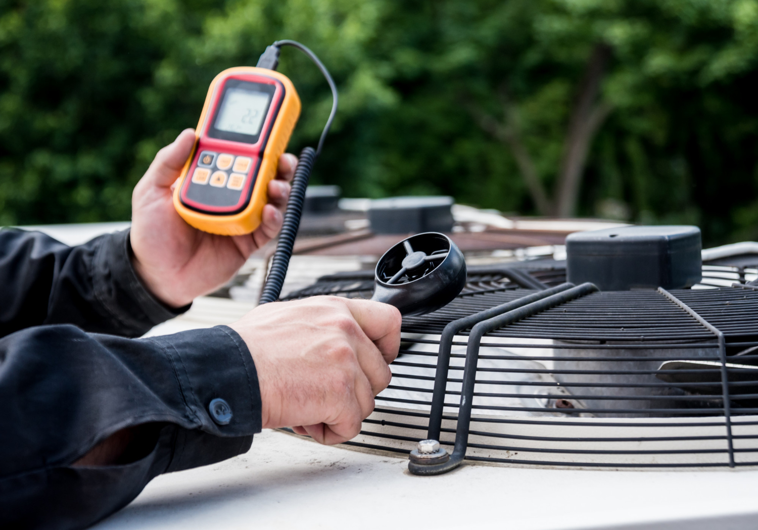 O END possibilita a manutenção preditiva e preventiva de equipamentos e estruturas, identificando precocemente defeitos que poderiam comprometer a segurança ou o desempenho dos sistemas. Os profissionais qualificados e certificados realizam as inspeções conforme normas e padrões rigorosos, garantindo a confiabilidade dos resultados. ACFM N1
