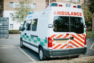 Locação de Ambulância Básica ou UTI