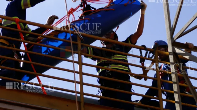 Treinamento Capacitação Equipe de Salvamento em Inglês