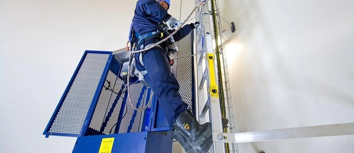 Curso Elevador Torre Eólica