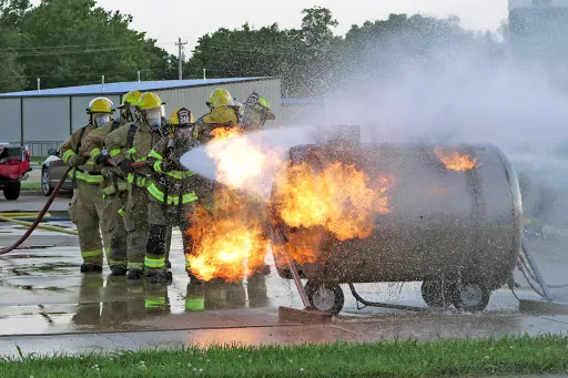 IT 25 – Segurança Contra Incêndio para Líquidos Combustíveis e Inflamáveis