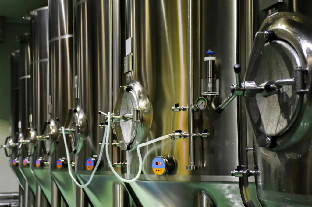 Tanque industria de cerveja. - Consultoria NR 13