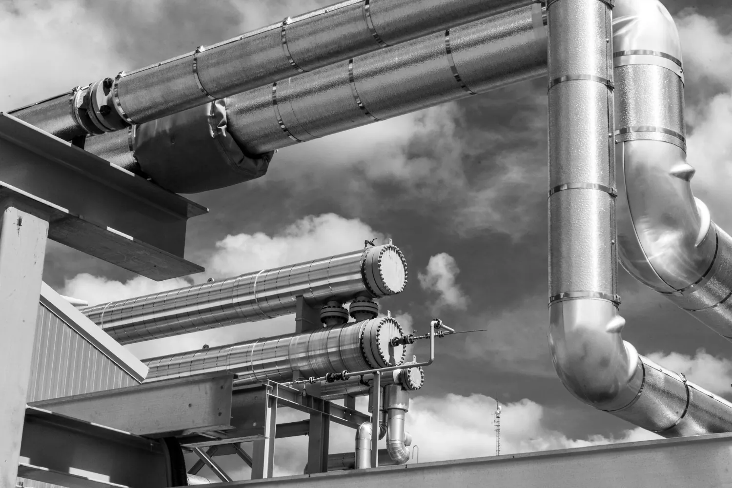Tuberias industriais de grande porte com isolamento térmico - Curso Elaboração do Laudo para Tubulações de Gases Industriais