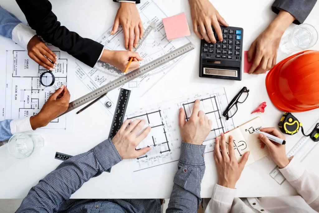 Equipe em Planejamento e execução de projetos - Consultoria Gerenciamento Projetos Construtivos