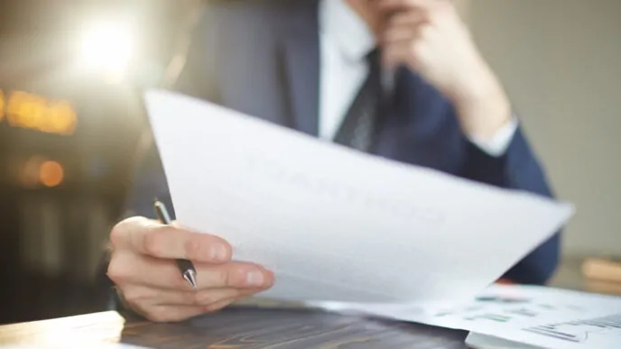 Laudos Periciais são documentos técnicos elaborados por profissionais especializados, geralmente peritos, que têm como objetivo apresentar uma análise detalhada e conclusiva sobre determinado fato ou situação. Esses laudos são amplamente utilizados em contextos judiciais, administrativos, ou mesmo para fins internos de uma organização. Esse documento éessencial para decisões baseadas em fatos técnicos e para assegurar a legalidade e transparência em diferentes contextos.
