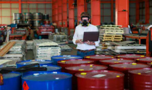 Essa consultoria atua na prevenção de acidentes, mitigação de riscos químicos, proteção da vida e do patrimônio, além de assegurar que a empresa esteja preparada para fiscalizações e auditorias técnicas, emitindo parecer técnico conclusivo com ART