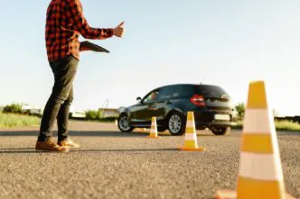 Curso Direção Preventiva Defensiva em Ingles